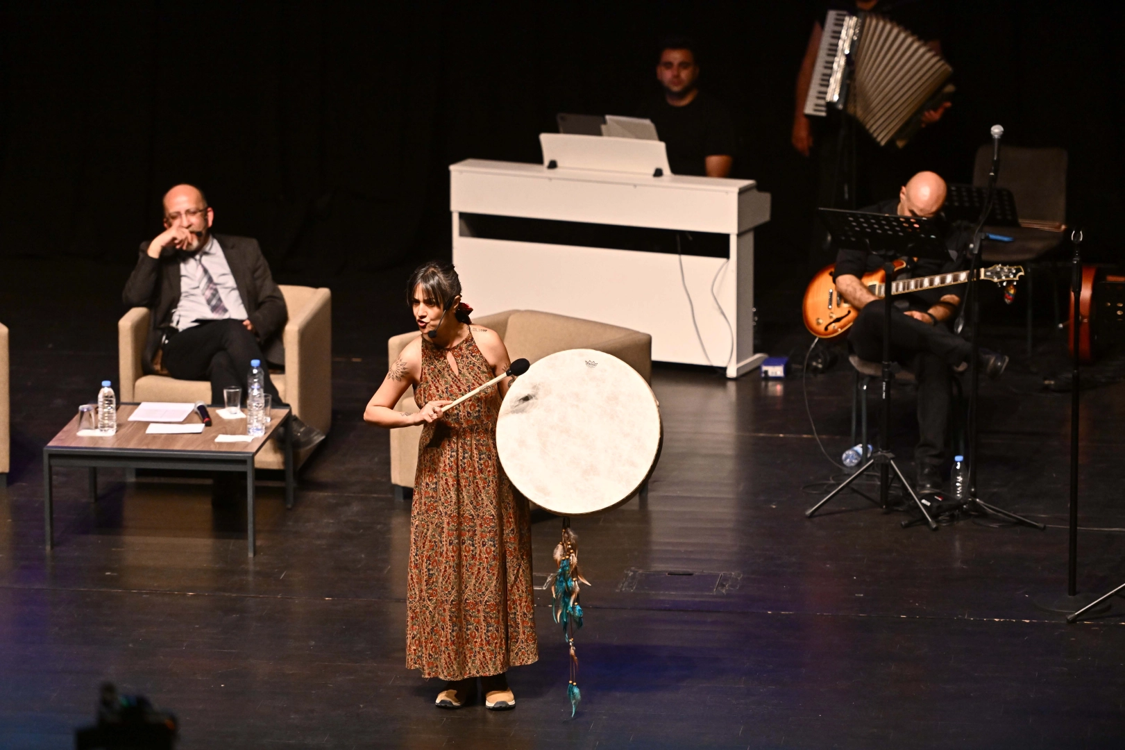 Muratpaşa’da şiir ve müzik dolu “Unutulmayan Dizeler ve Ezgiler Akşamı”